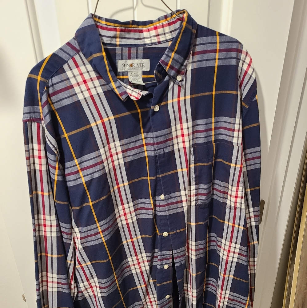XL Sun River Clothing Co button down